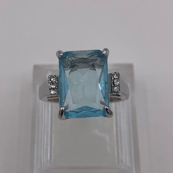 New in, no tags, fashion jewellery, rhodium plated, blue topaz & clear CZ sz 7 - Picture 1 of 13